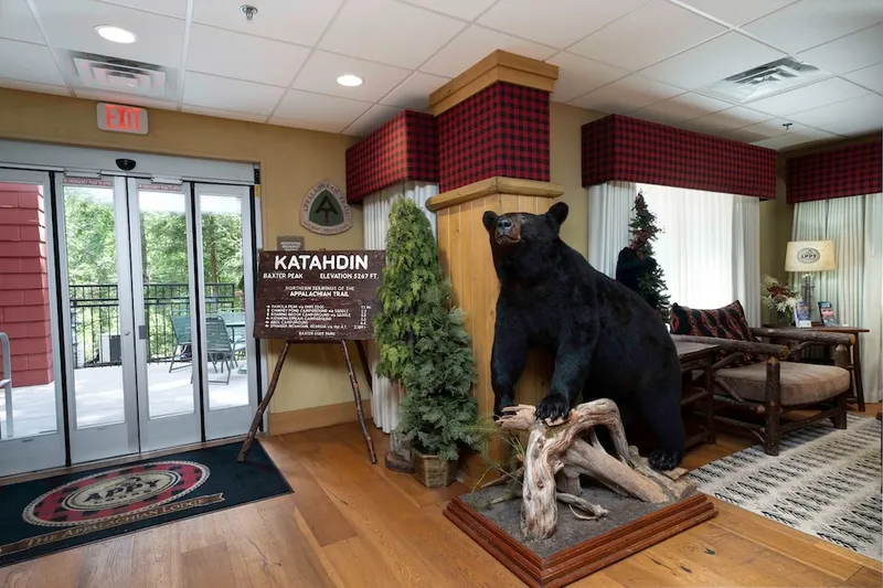The Appy Lodge Gatlinburg entrance